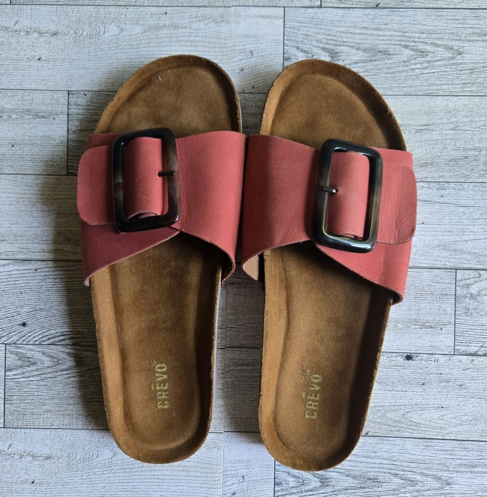 Crevo Celina Sandals In Coral